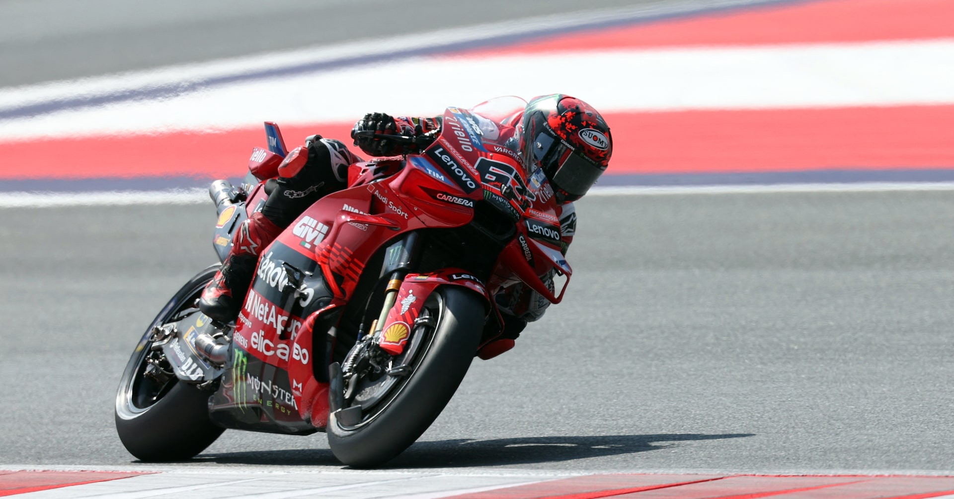 Bagnaia regains form with Japanese GP sprint win, Marquez on brink of title